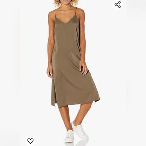 The Drop Women's Ana Silky V-Neck Midi Slip Dress
